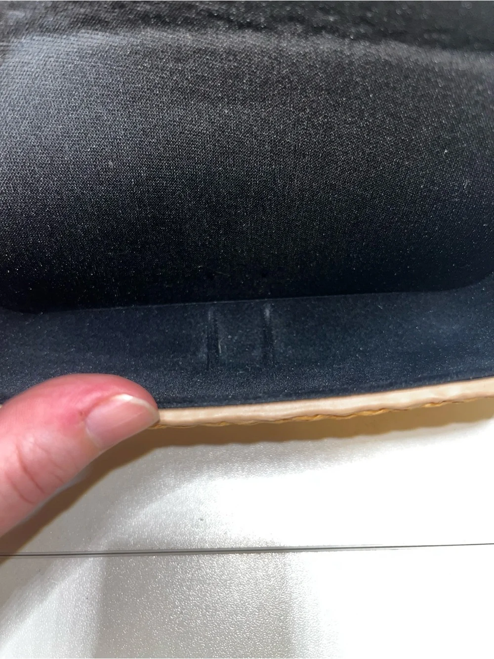 Unknown woven sunglasses
